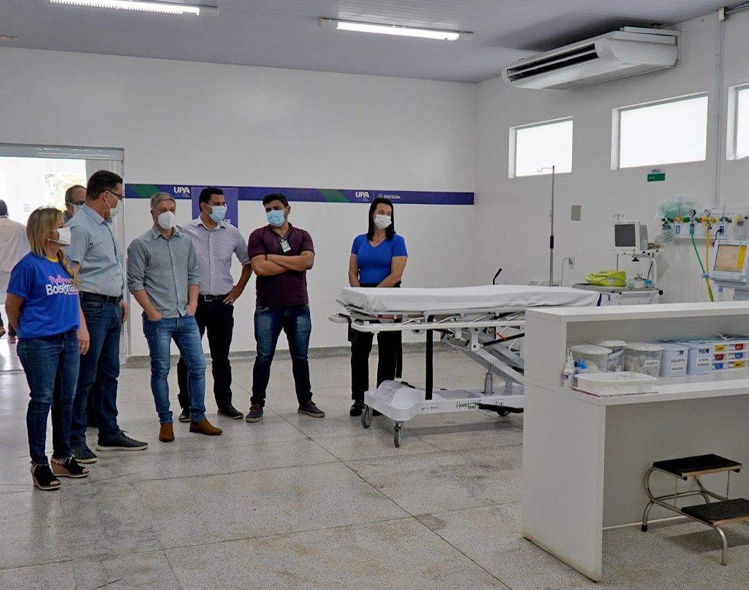 Rodrigo Falsetti e equipe visitam melhorias realizadas na UPA do Jardim Santa Marta