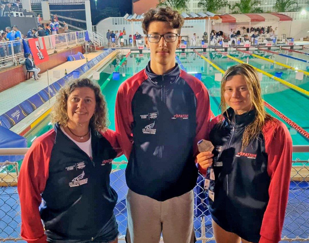 Natação conquista medalha de bronze durante Campeonato Paulista Junior
