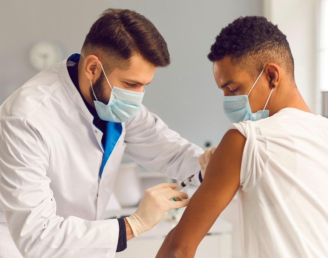 Mogi Guaçu começa a aplicar 4ª dose da vacina contra Covid-19 em maiores de 18 anos nesta quinta-feira, 17 de novembro