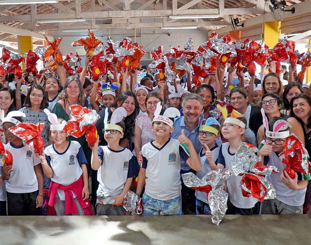 Educação inicia distribuição de ovos de chocolate para os alunos da rede municipal e da Apae