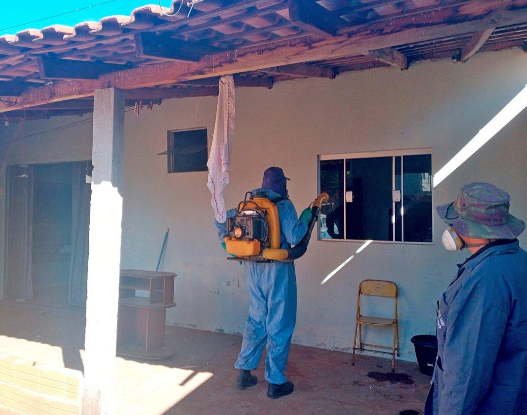 Bairros da Zona Leste de Mogi Guaçu passam por nebulização; visitas são intensificadas