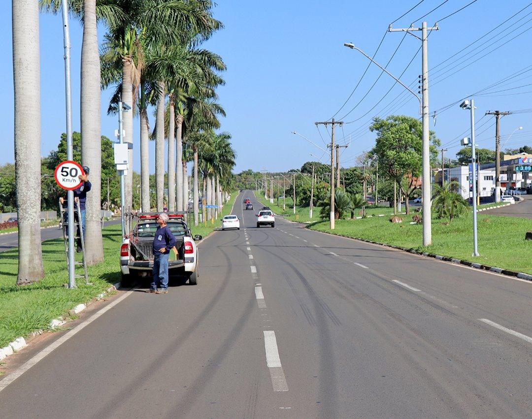 Limite de velocidade na Avenida Tancredo Neves passa para 50 km/h a partir desta quarta-feira, 11 de outubro