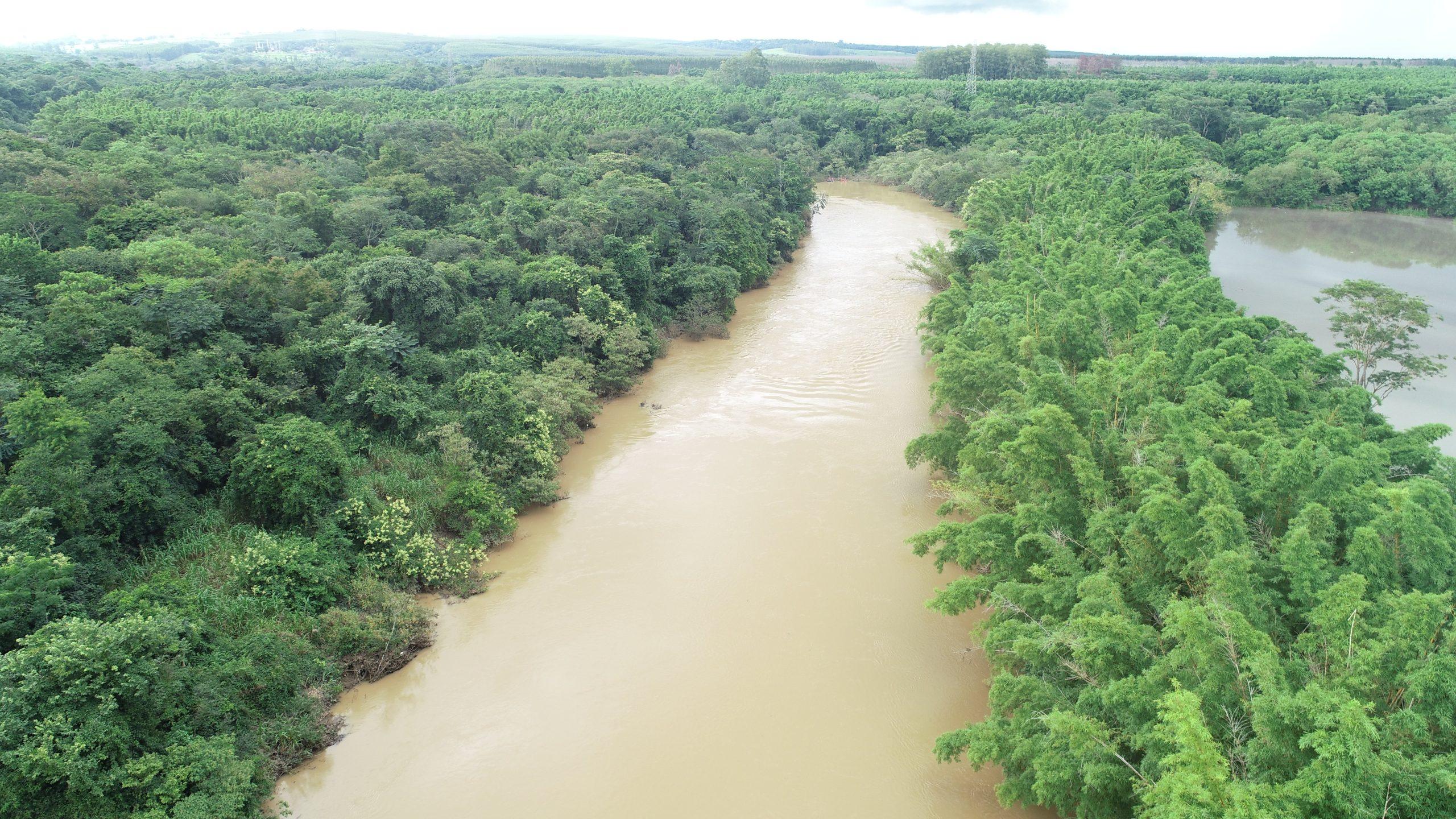 AES Brasil faz cadastro da população ribeirinha de Mogi Guaçu em área de risco
