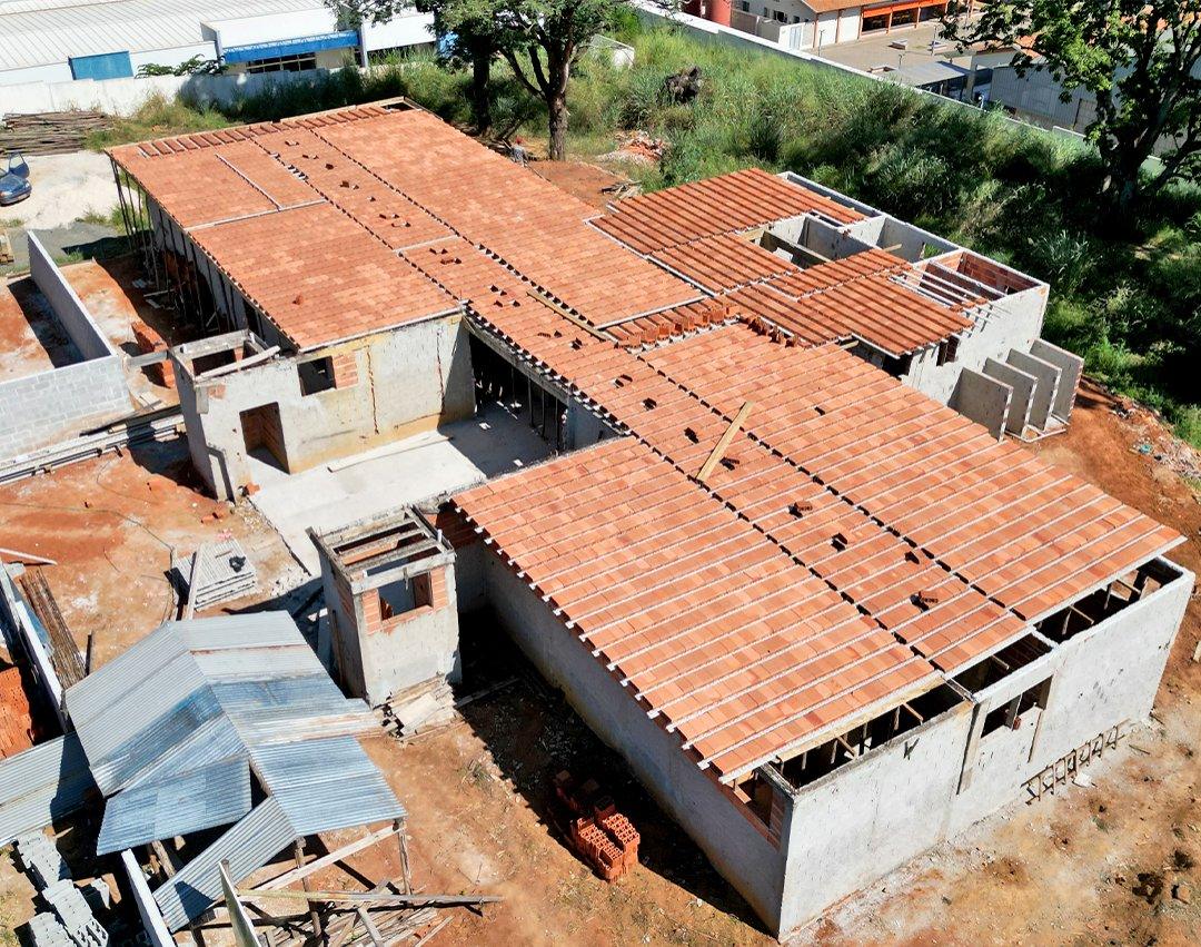 Obra da UBS do Ypê Amarelo recebe serviços de escoramento de laje
