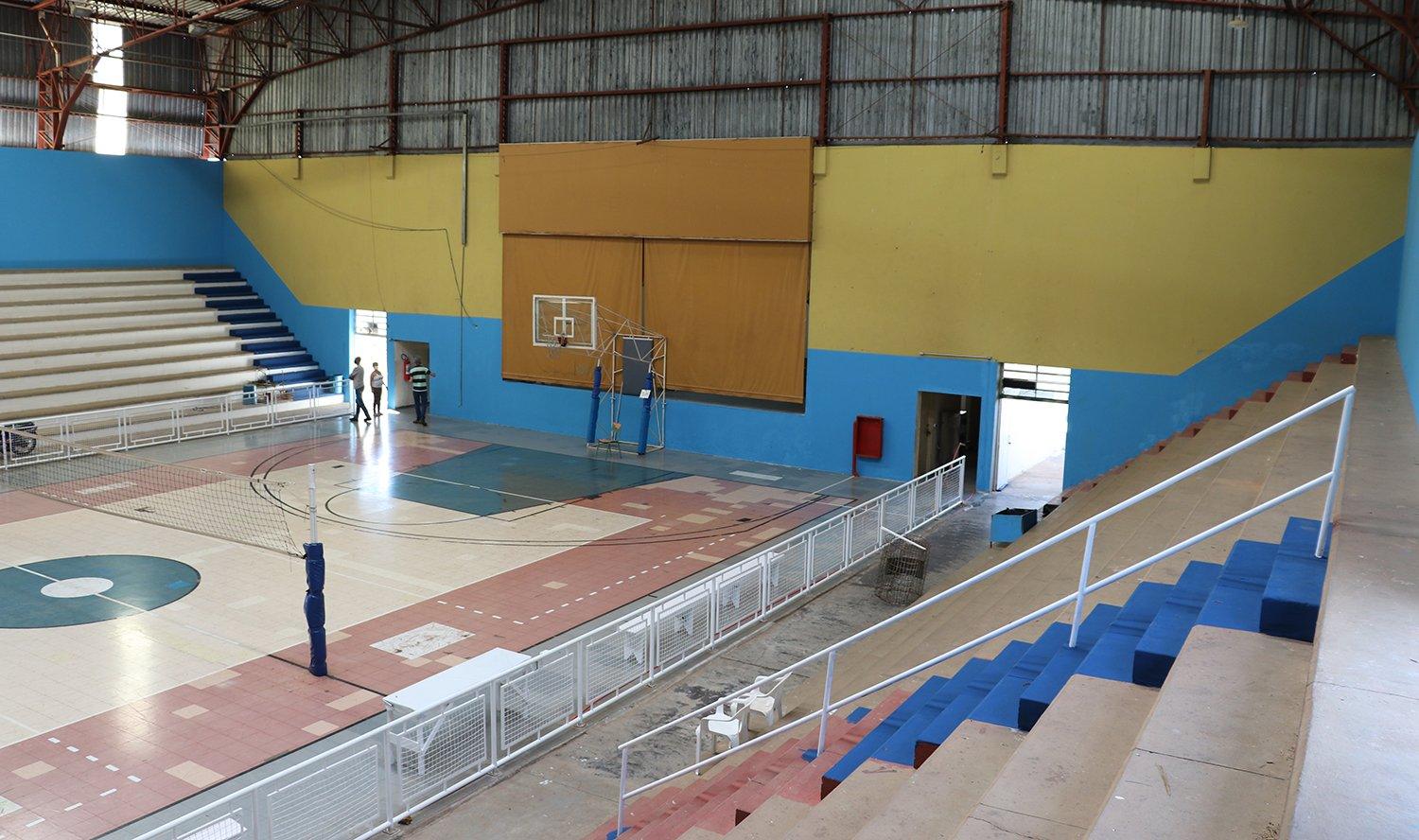 Esporte programa retomada de modalidades coletivas em campos e quadras