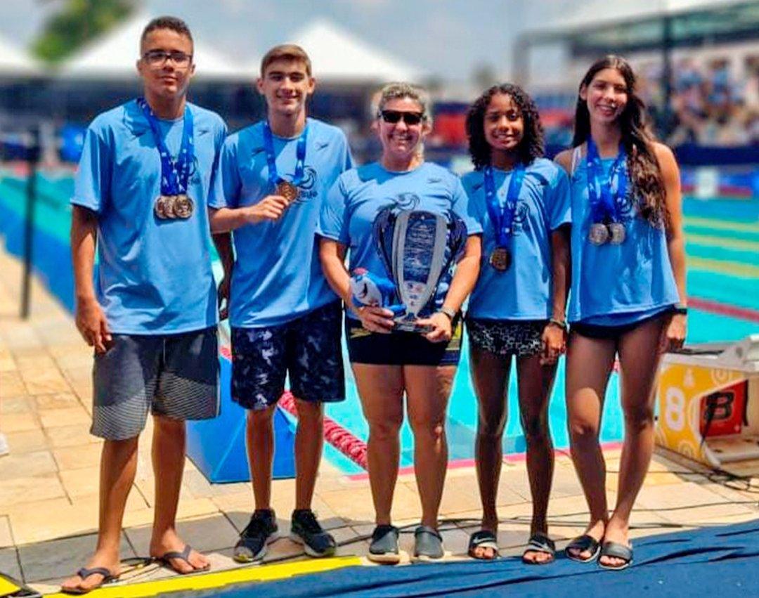 Mogi Guaçu conquista nove medalhas no Troféu Kim Mollo de Natação