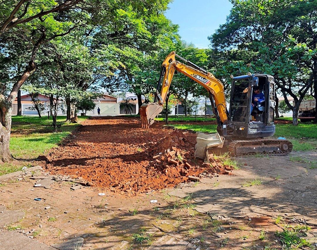Prefeitura inicia a revitalização da Praça Sorocaba, no Jardim Santo Antonio