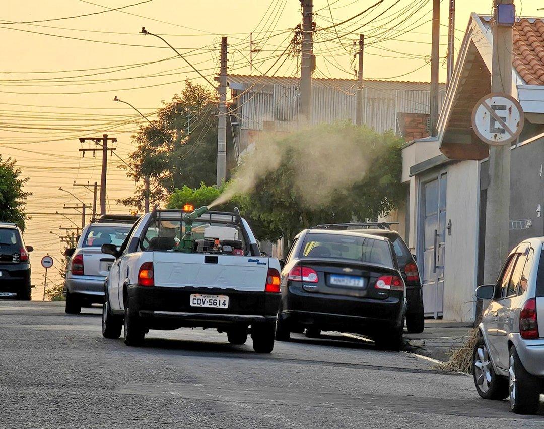 Dengue: Oito bairros recebem nebulização veicular