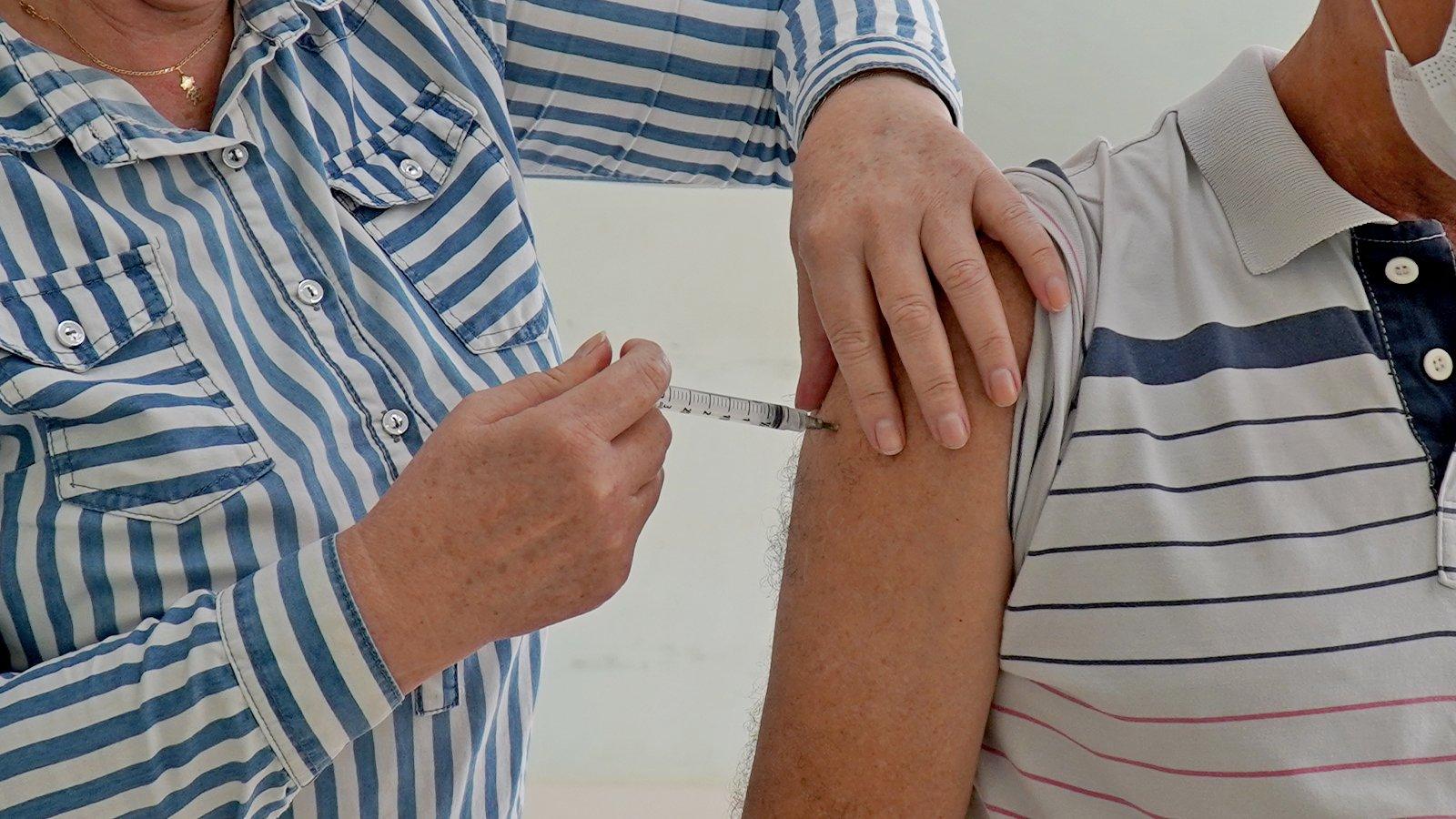 Vacinação contra a gripe começa na segunda-feira para idosos, gestantes, crianças menores de 6 anos e grupos prioritários 
