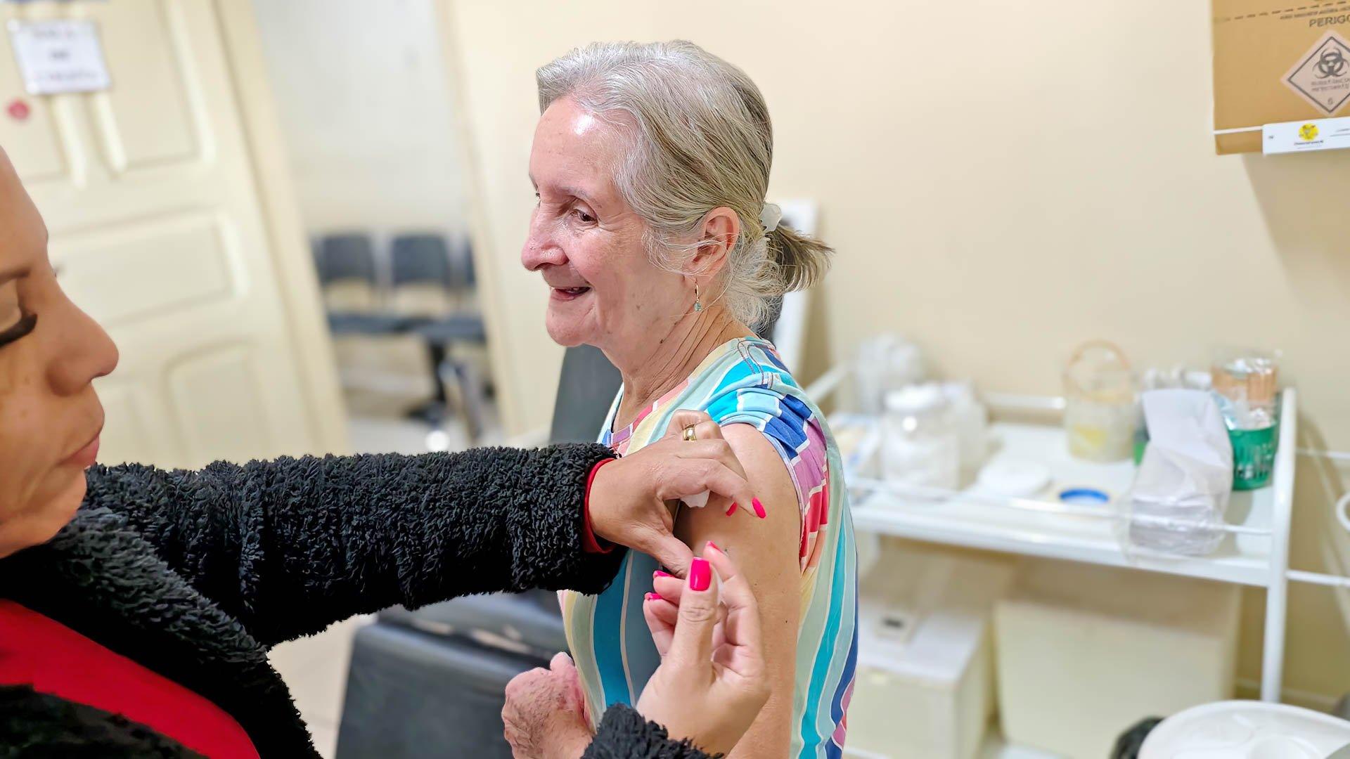 Campanha de vacinação contra a gripe termina em 24 de julho; índice de imunização ainda é baixo no município 