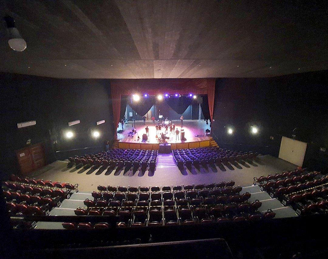Cultura abre agendamento de 2022 para uso do Teatro Tupec