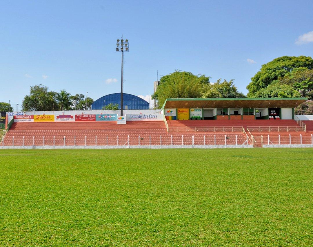 Estádio Municipal do Camacho será reformado nos próximos meses