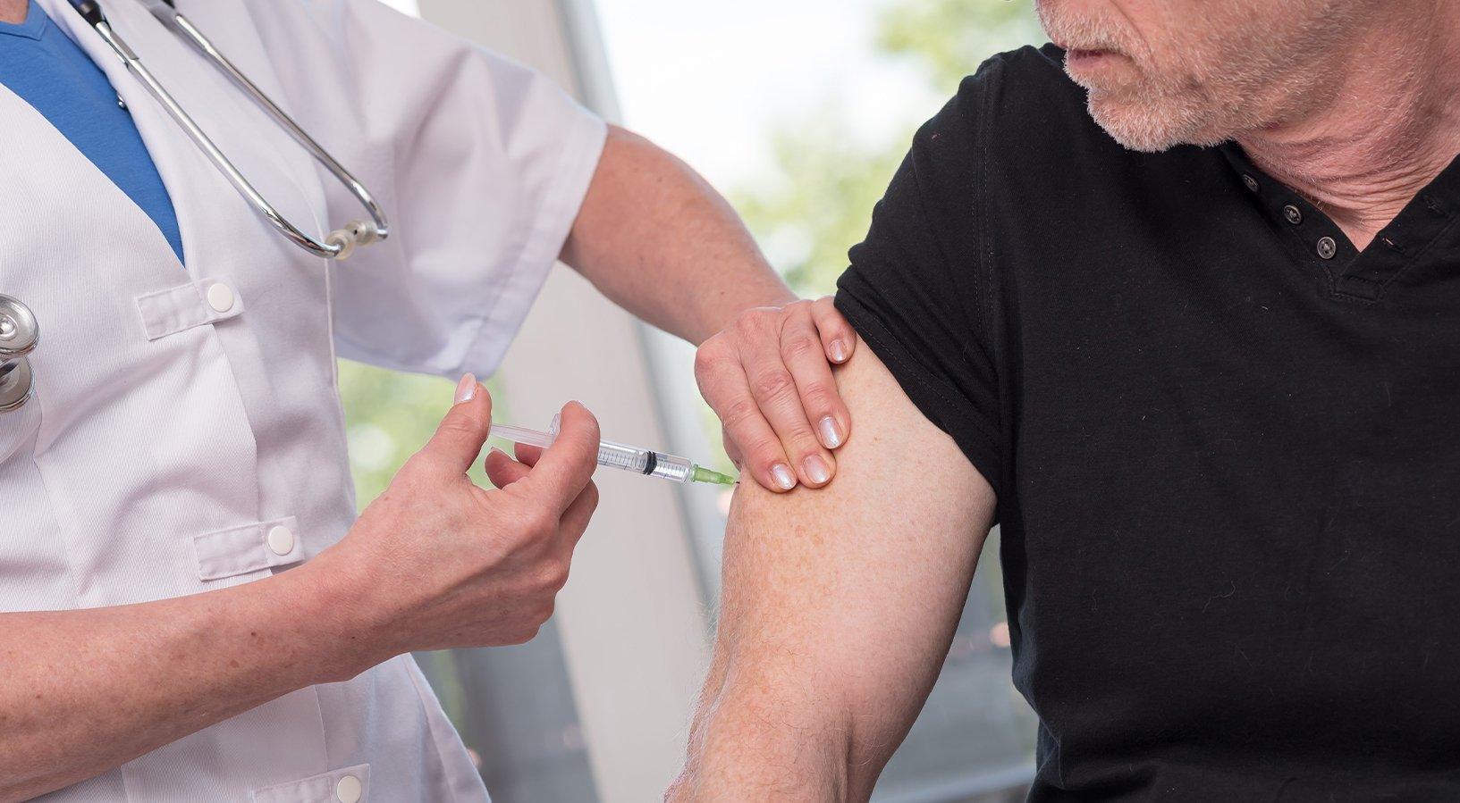 Sábado tem imunização contra a influenza para grupos prioritários e contra a Covid-19