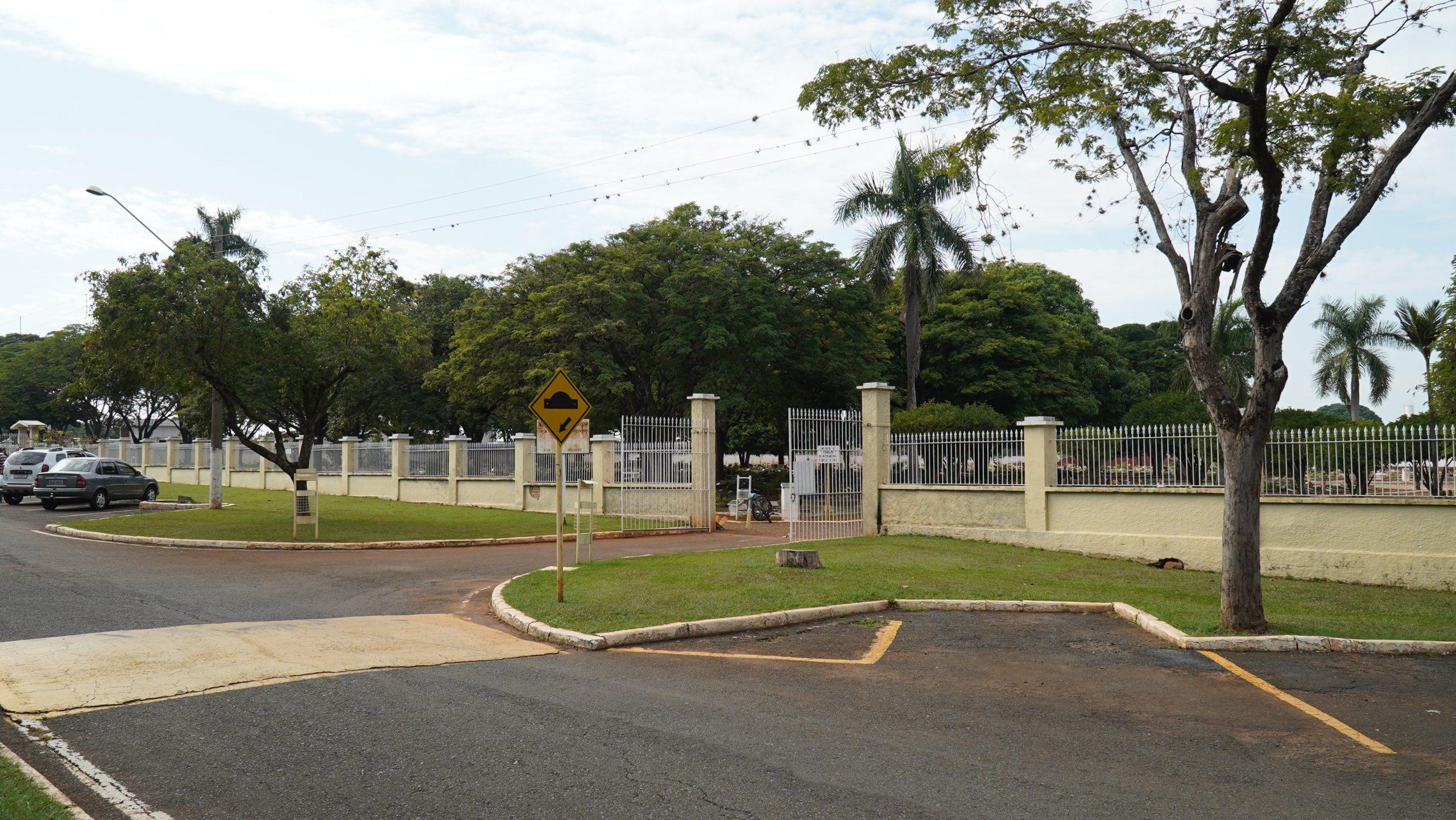 SSM fará exumação de restos mortais para liberar jazigos no cemitério Santo Antônio; familiares são convocados