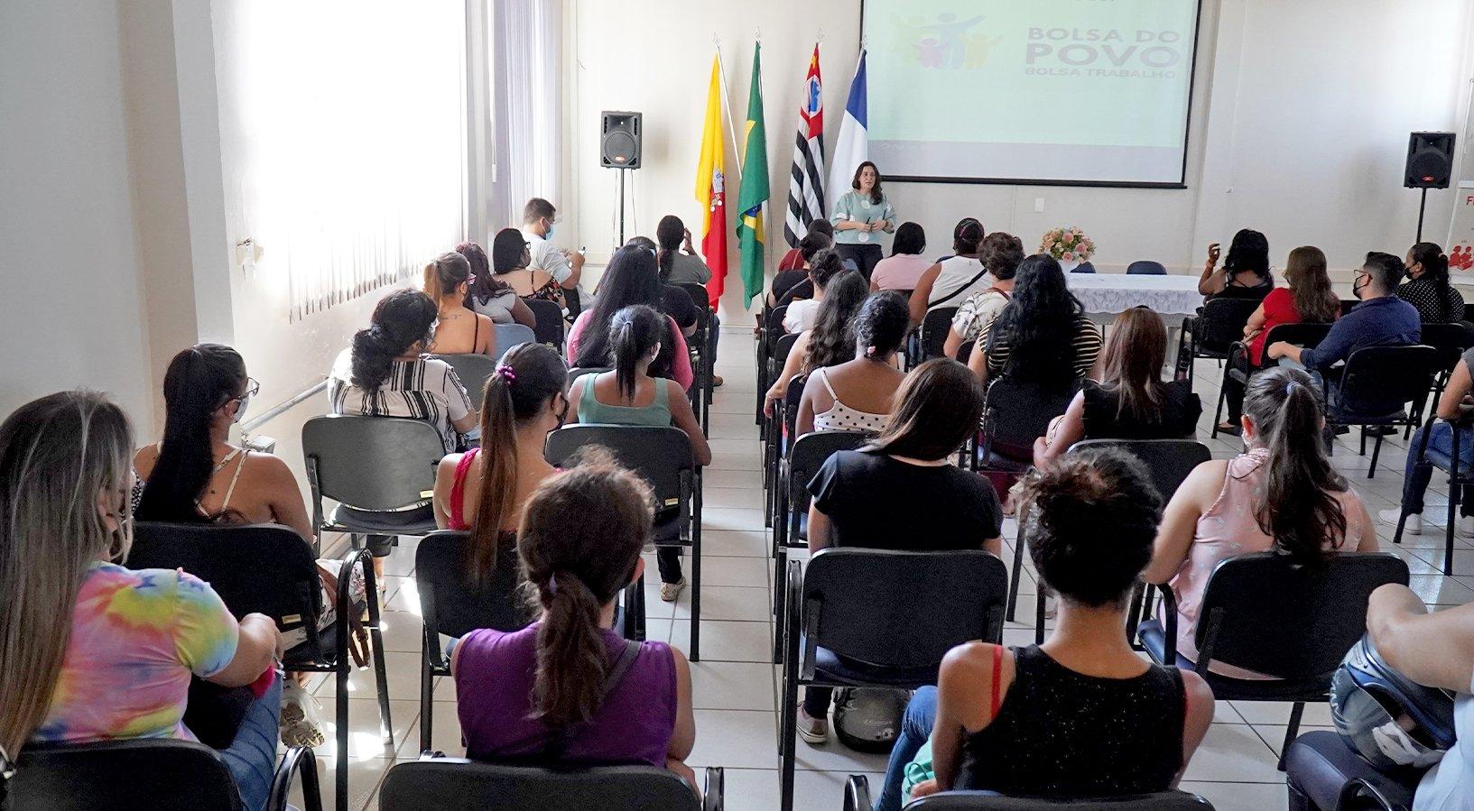 Bolsa Trabalho encerra inscrições para nova turma na sexta-feira