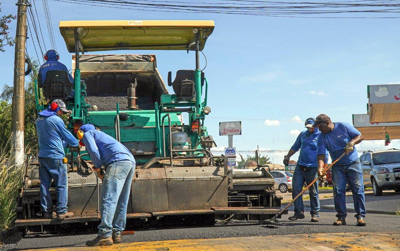 Prefeitura inicia obras de recapeamento asfáltico na Zona Norte